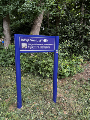 Onthulling bord Bosje van IJsendijk